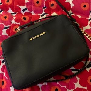 Michael Kors Jet Set Saffiano Crossbody